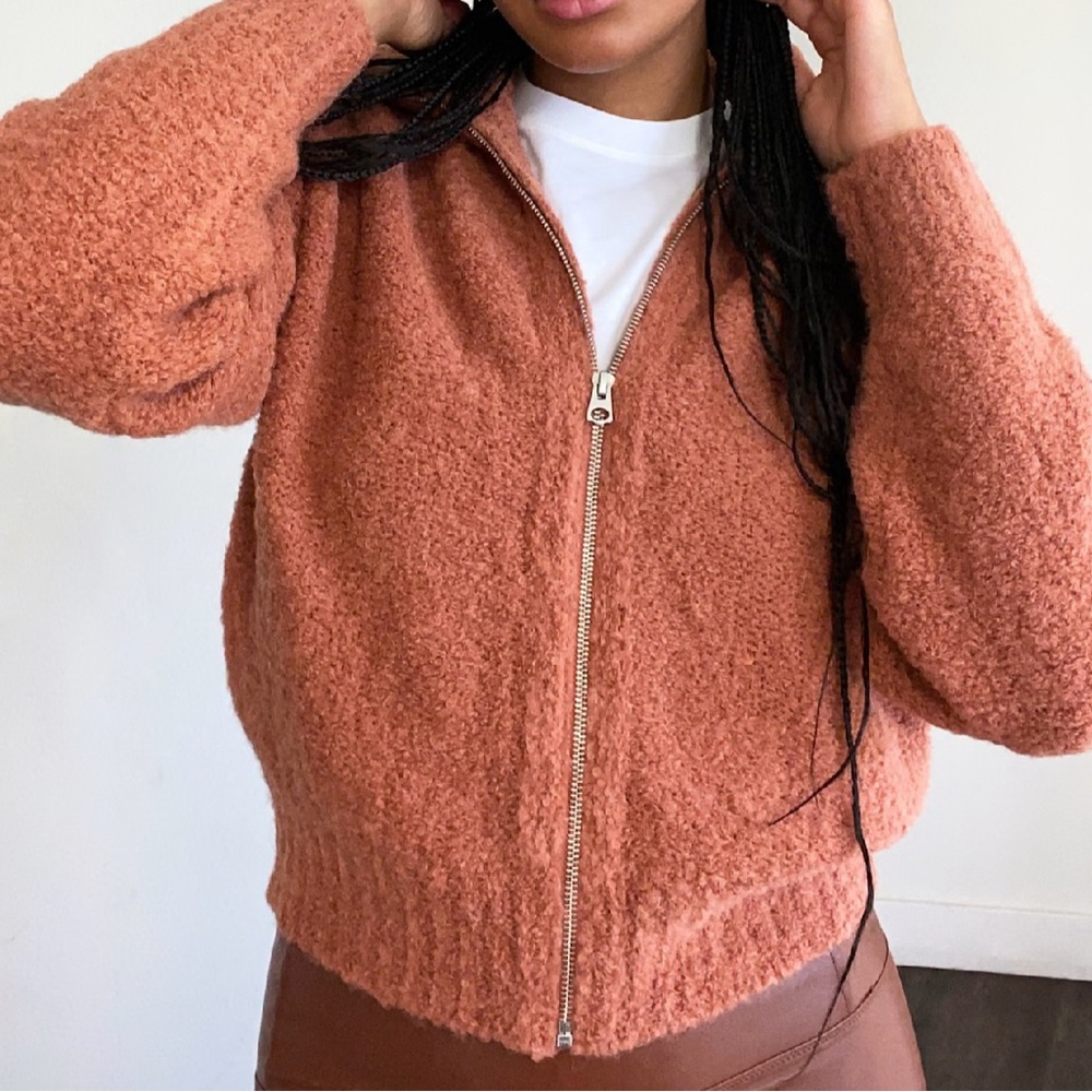 💛 NWT - ARITZIA - WilfredFree - Marilyn Zip Up Sweater 💛